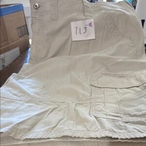Wrangler Light Tan Cargo Shorts